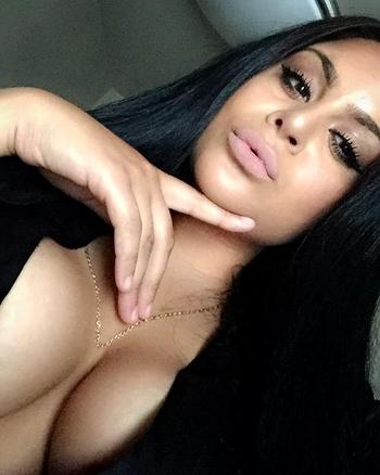 , 23  female escort, Ottawa