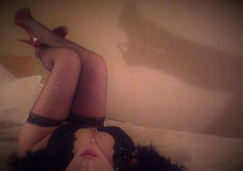 , 23  female escort, Ottawa