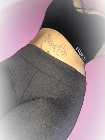 , 21  female escort, Ottawa