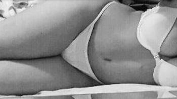 , 22  female escort, Ottawa