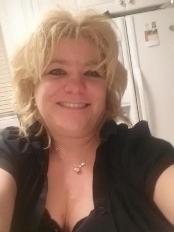 , 39  female escort, Ottawa