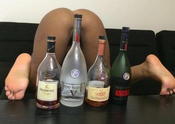 , 27  female escort, Ottawa