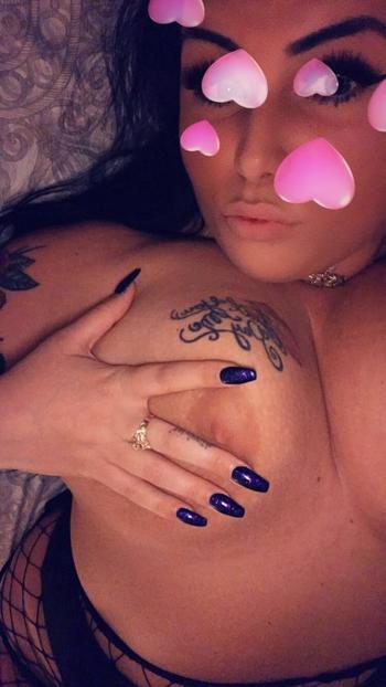 , 25  female escort, Ottawa