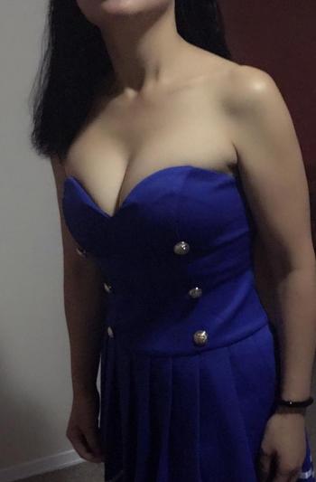 , 25  female escort, Ottawa