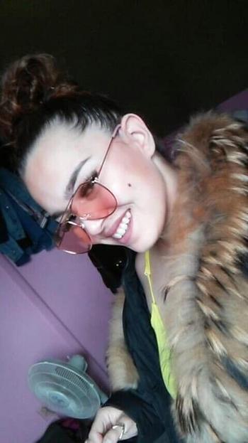 , 21  female escort, Ottawa