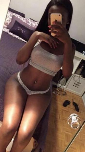 , 20  female escort, Ottawa