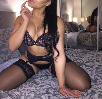 , 22  female escort, Ottawa