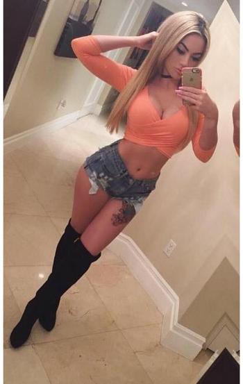 , 23  female escort, Ottawa