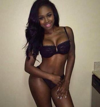 , 22  female escort, Ottawa