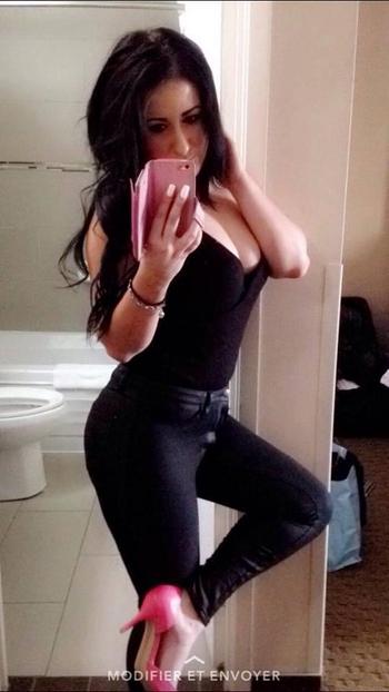 , 22  female escort, Ottawa
