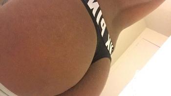 , 19  female escort, Ottawa
