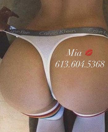 , 20  female escort, Ottawa