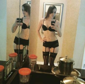 , 20  female escort, Ottawa