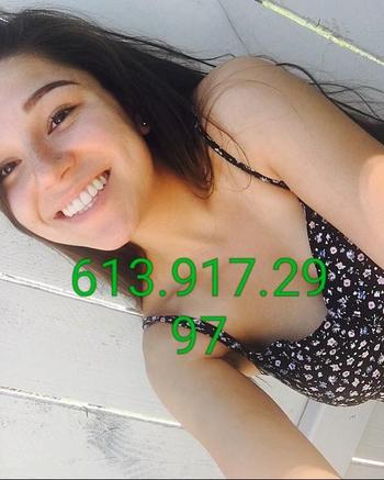 , 21  female escort, Ottawa