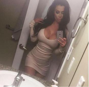 , 23  female escort, Ottawa