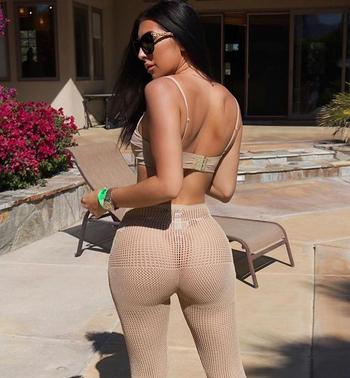 , 21  female escort, Ottawa
