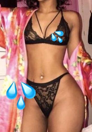 , 21  female escort, Ottawa
