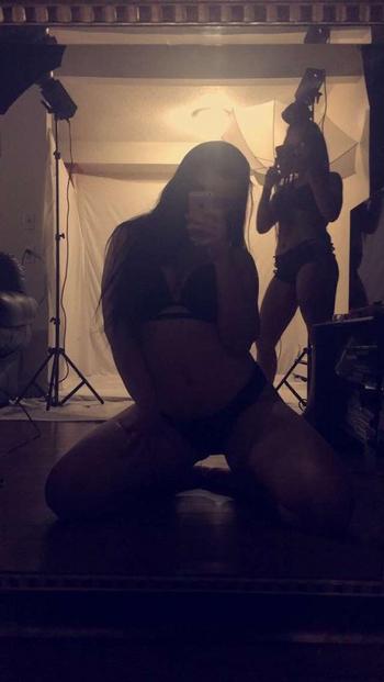 , 19  female escort, Ottawa