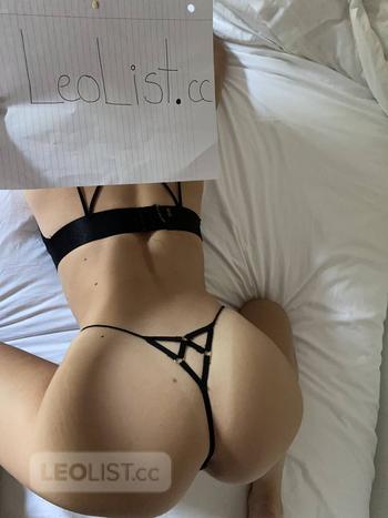 Jennifer green, 19 Asian female escort, Ottawa