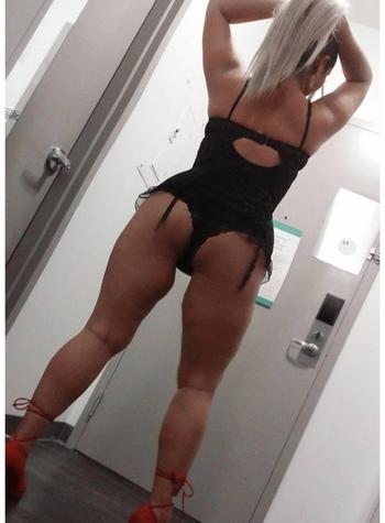 Nina B, 23 Caucasian female escort, Ottawa